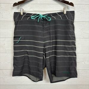 PATAGONIA STRETCH PLANING 19 GRAY STRIPED BOARD SHORTS UNLINED SIZE 34